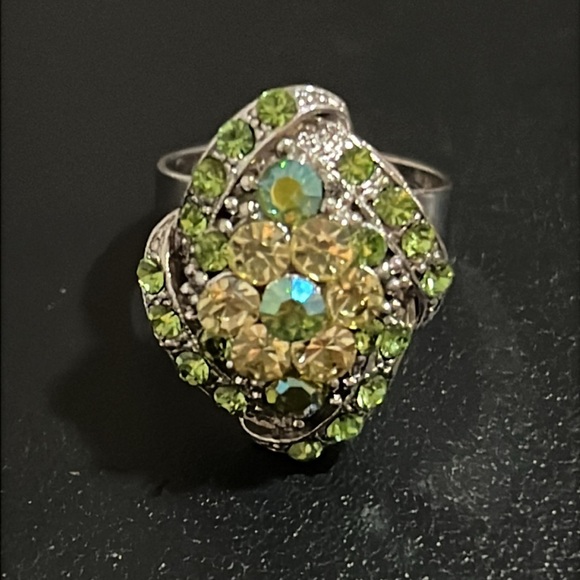 Vintage Silver Floral Ring with A&B Green and Yellow Crystals Accents - Picture 7 of 9